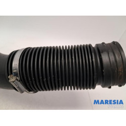Opel - Vivaro - Air intake hose