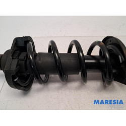 Opel - Vivaro - Stoßdämpferstrebe links vorne