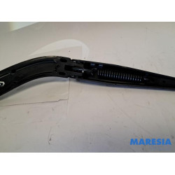 Opel - Vivaro - Scheibenwischerarm vorne