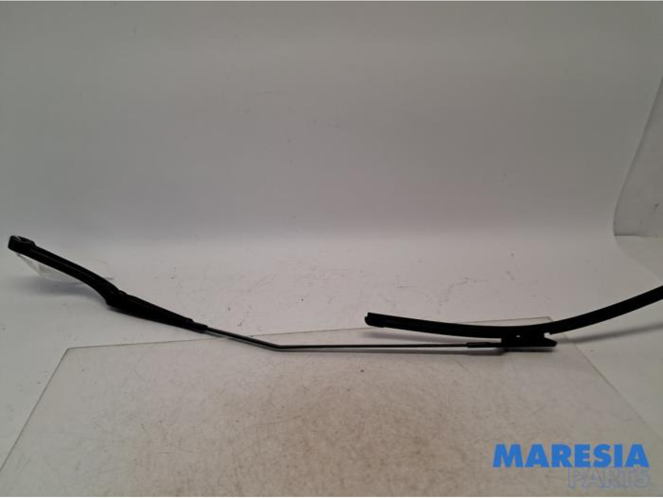 Opel - Vivaro - Front wiper arm