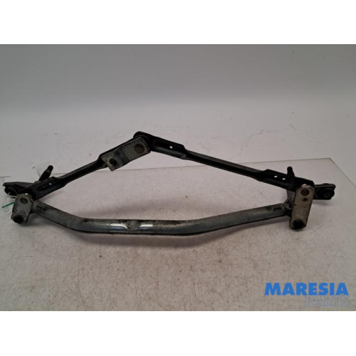 Opel - Vivaro - Wiper mechanism