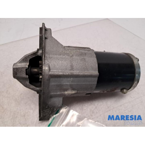 Opel - Vivaro - Starter