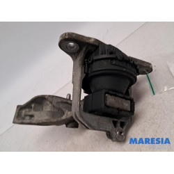 Opel - Vivaro - Motorlager