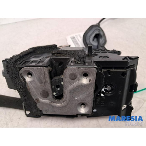 Renault - Clio - Deurslot Mechaniek 4Deurs links-achter