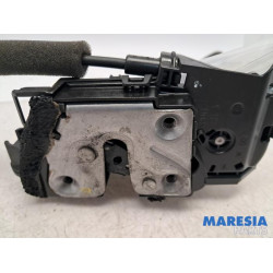 Renault - Clio - Serrure portière mécanique 4portes arrière droite
