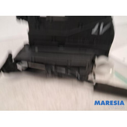 Renault - Clio - Deurslot Mechaniek 4Deurs links-voor