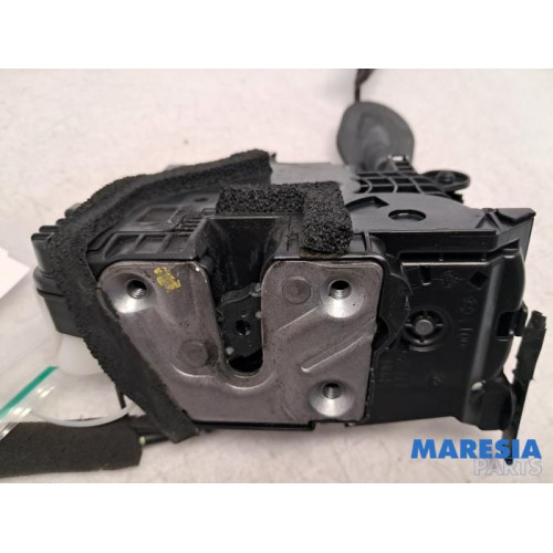 Renault - Clio - Deurslot Mechaniek 4Deurs links-voor