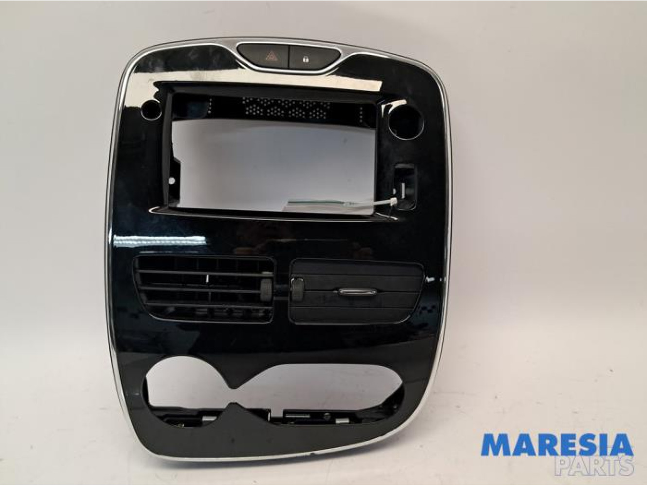 Renault - Clio - Radiotrim