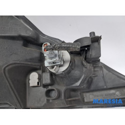 Peugeot - 107 - Scheinwerfer links