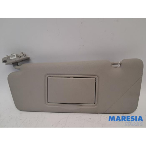 Renault - Clio - Sun visor