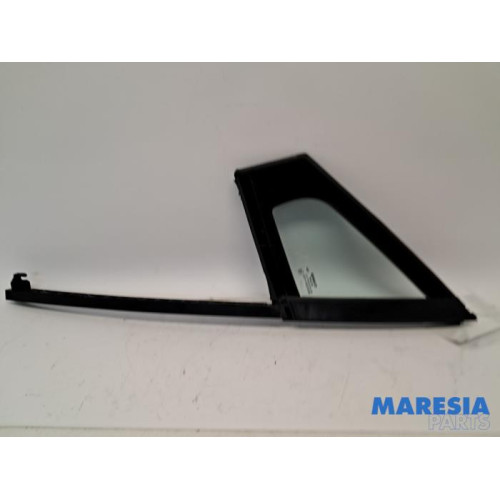 Renault - Clio - Driehoeks Ruit links-voor