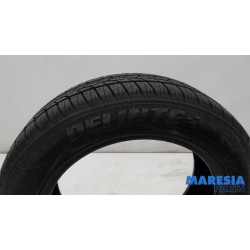 Peugeot - 107 - Pneu