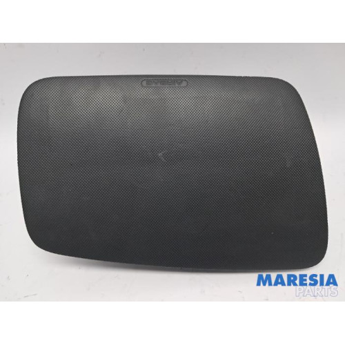 Peugeot - 107 - Right airbag (dashboard)