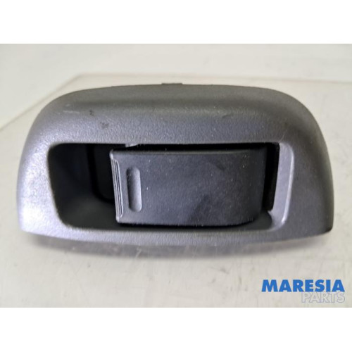 Peugeot - 107 - Elektrisch Raam Schakelaar