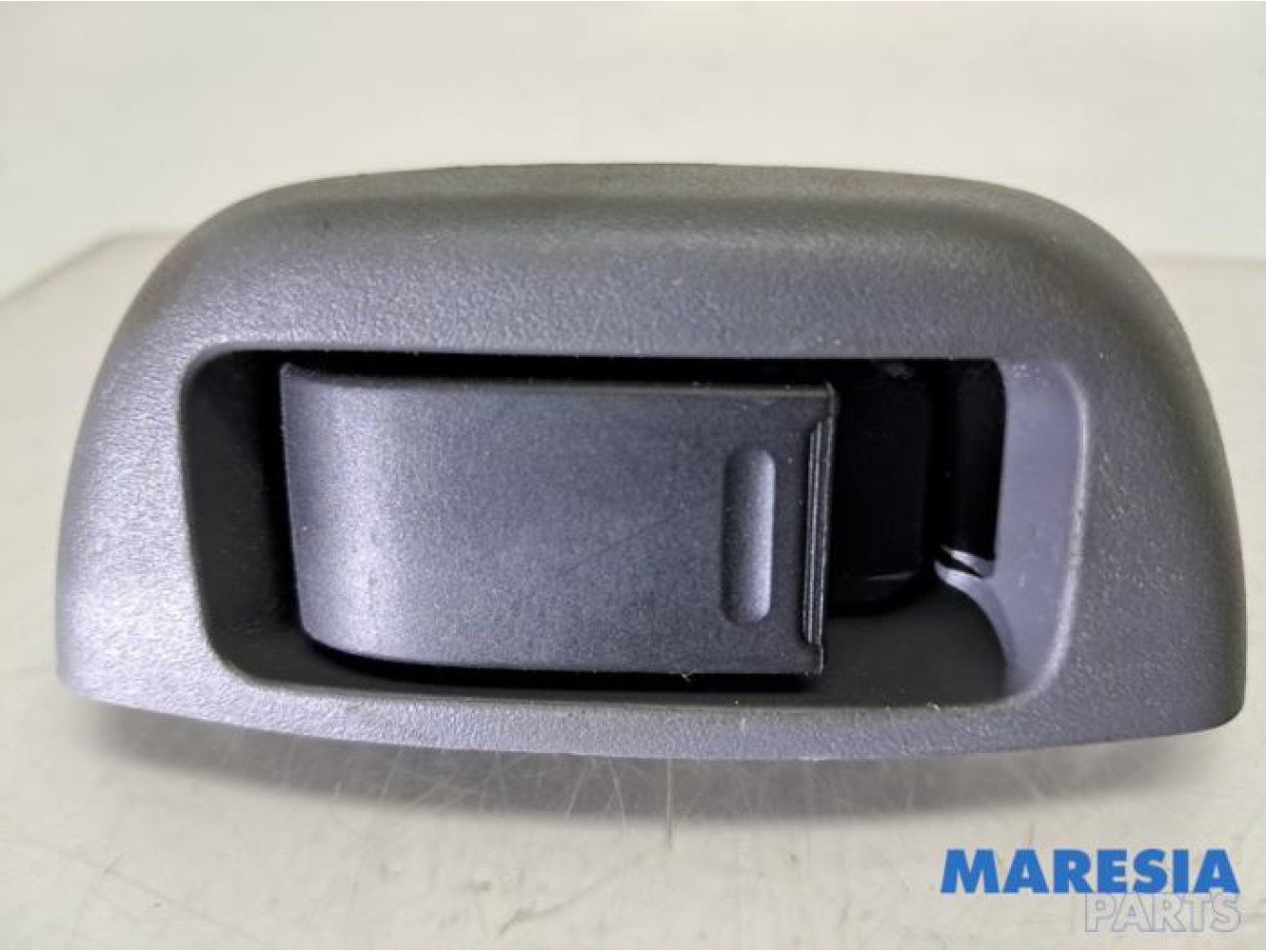 Peugeot - 107 - Elektrisch Raam Schakelaar