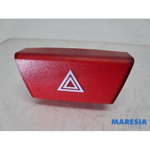 Peugeot - 107 - Commutateur éclairage d'urgence