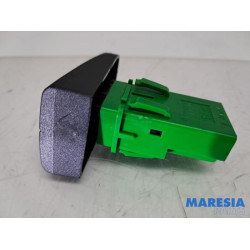 Peugeot - 107 - Rear window heating switch