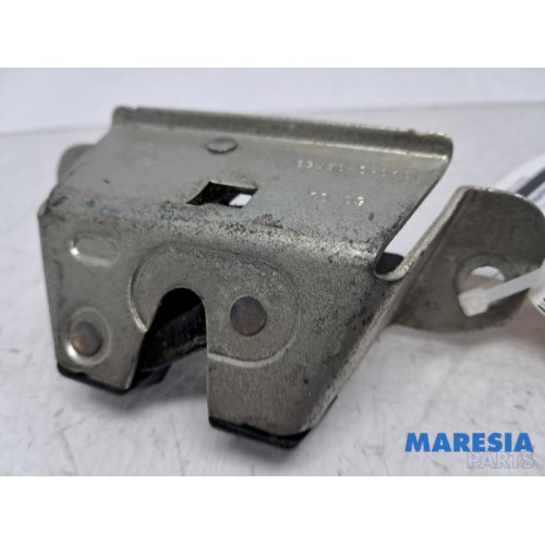 Peugeot - 107 - Mécanique de verrouillage hayon