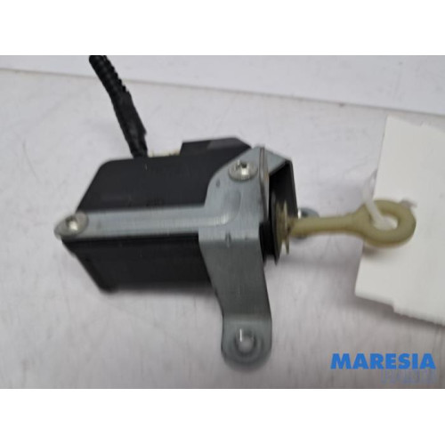 Peugeot - 107 - Hayon moteur