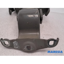 Opel - Vivaro - Scharnier Tür rechts hinten