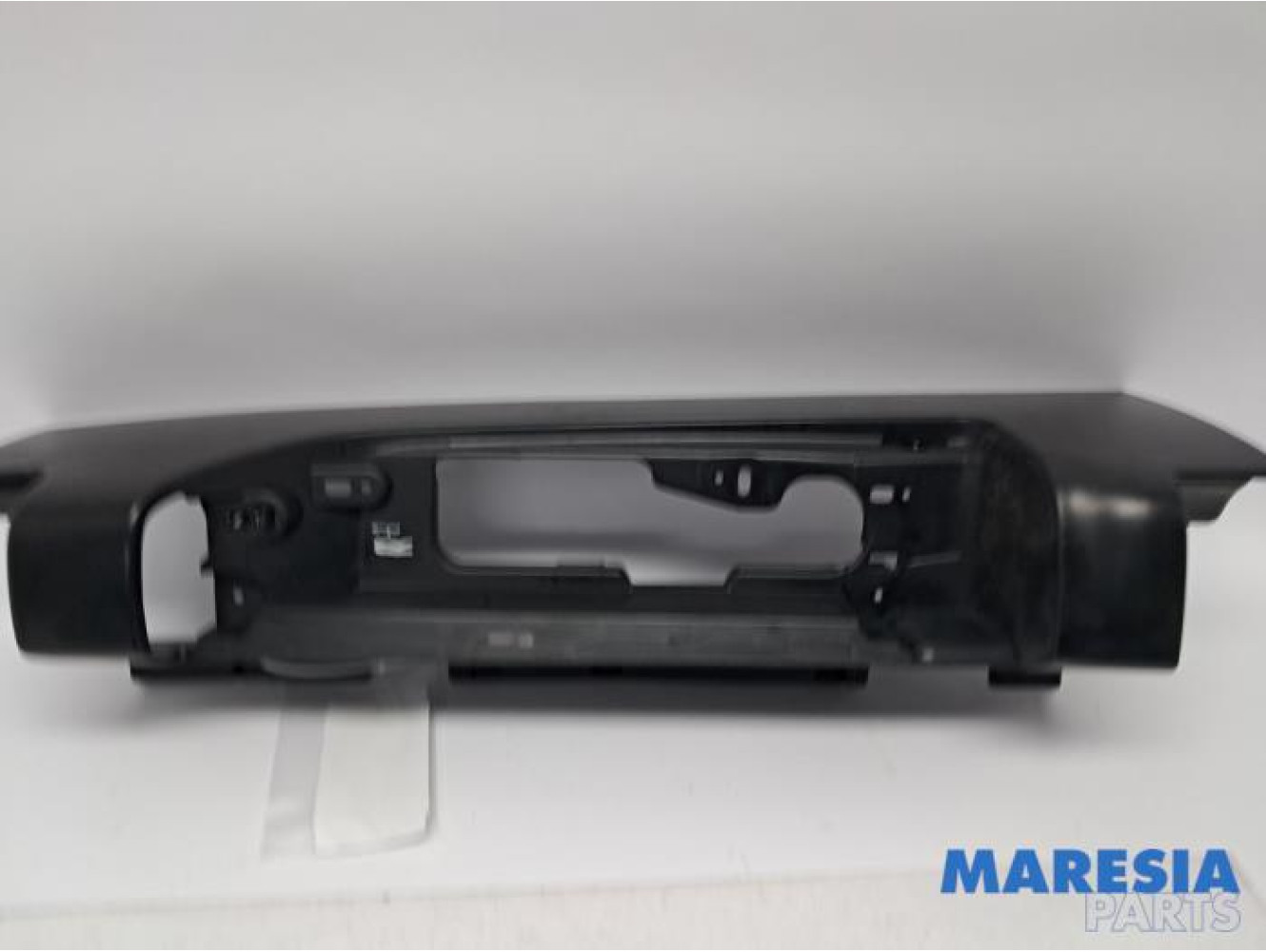 Opel - Vivaro - Taillight edging, right