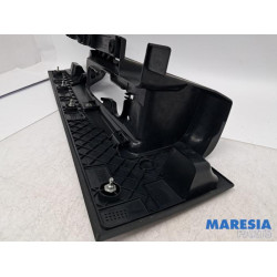 Opel - Vivaro - Taillight edging, right