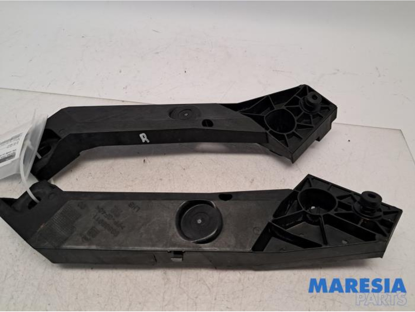 Opel - Vivaro - Front part support