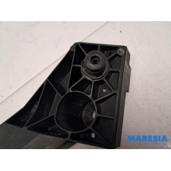 Opel - Vivaro - Frontdeel steun