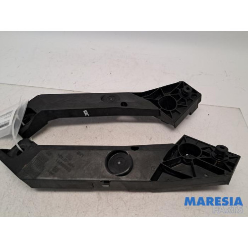 Opel - Vivaro - Front part support