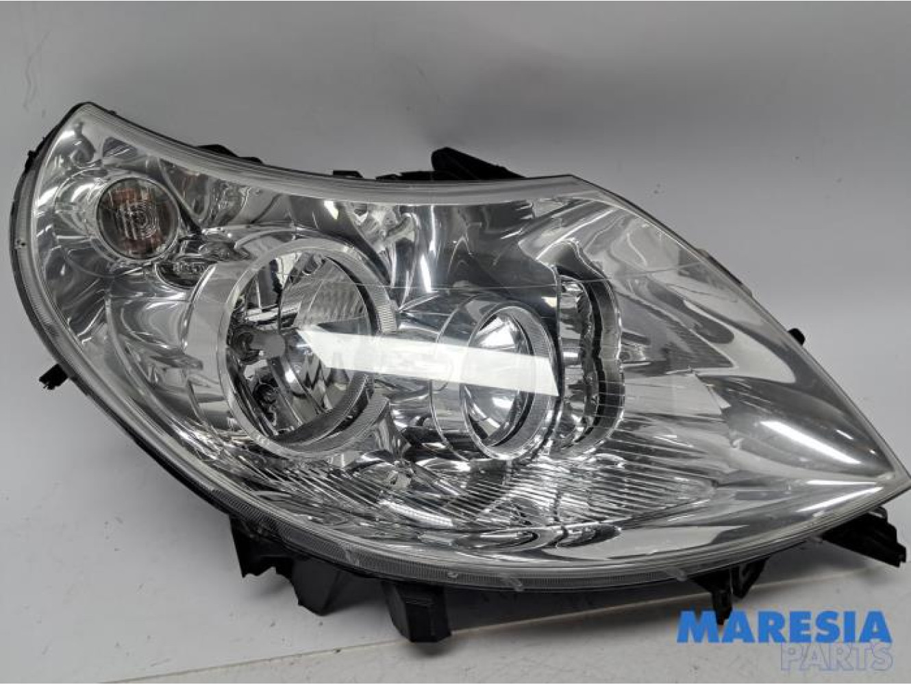 Fiat - Ducato - Phare droit