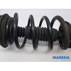 Renault - Espace - Stoßdämpferstrebe rechts vorne