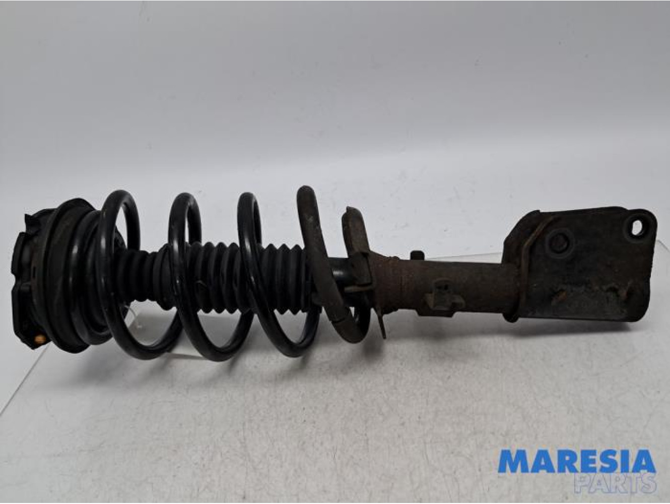 Renault - Espace - Stoßdämpferstrebe rechts vorne