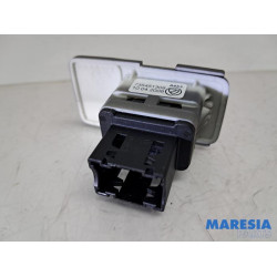 Fiat - 500 - AUX / USB connection