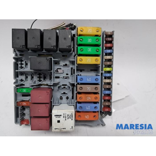 Fiat - 500 - Zekeringkast