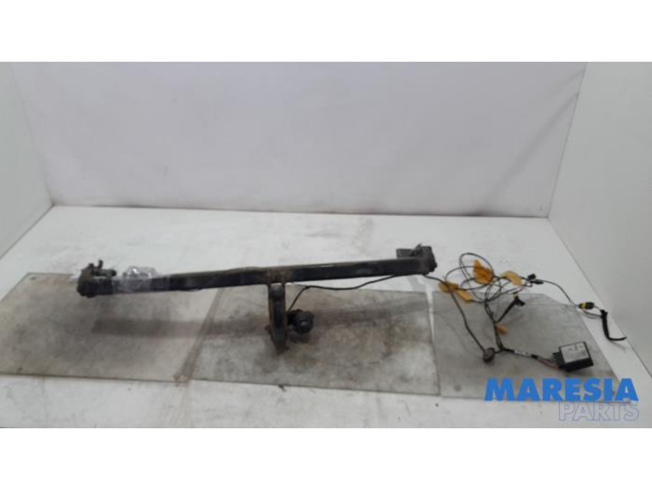 Renault - Grand Scenic - Towbar