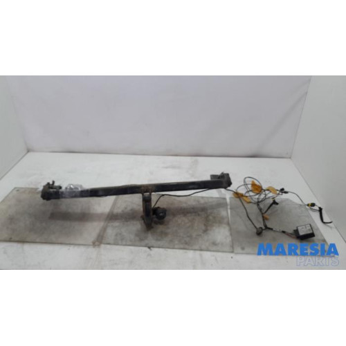 Renault - Grand Scenic - Towbar