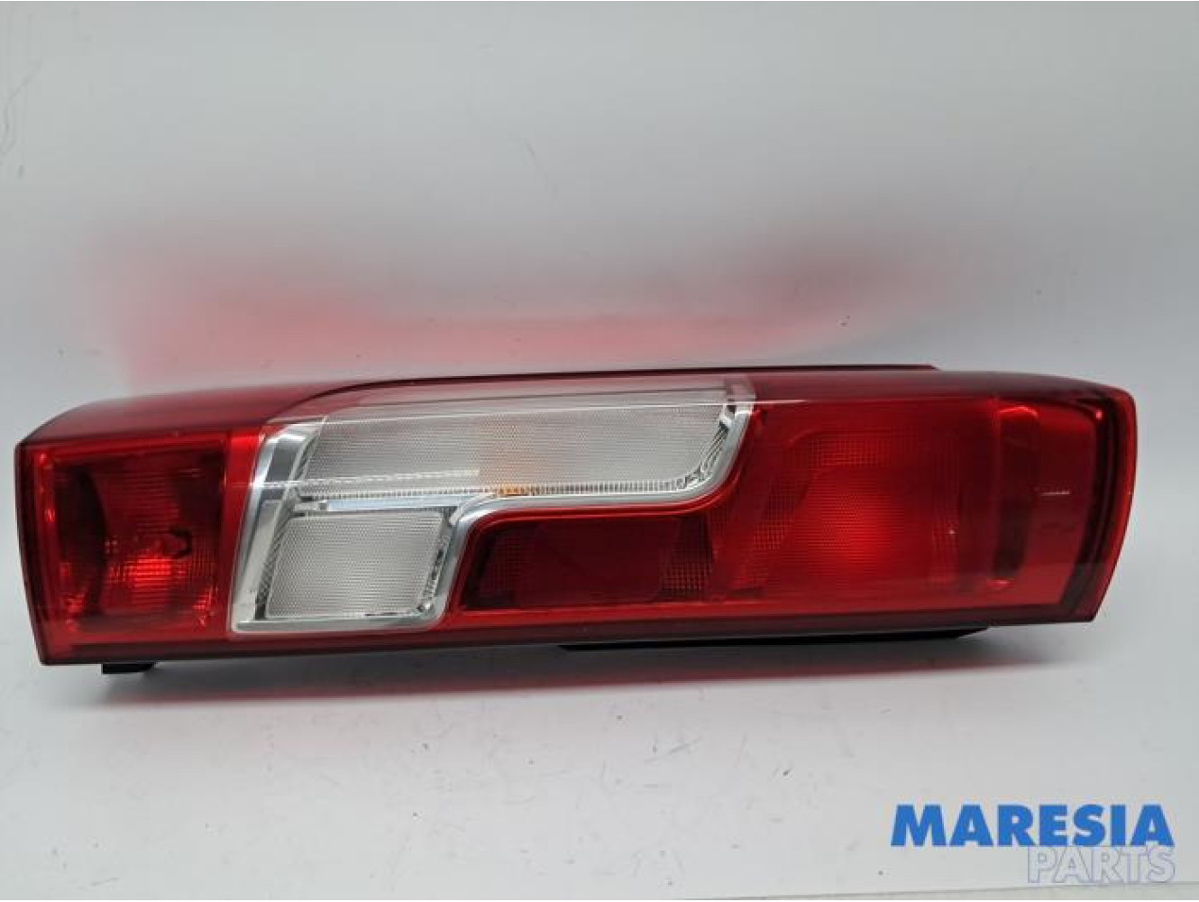 Fiat - Ducato - Taillight, left