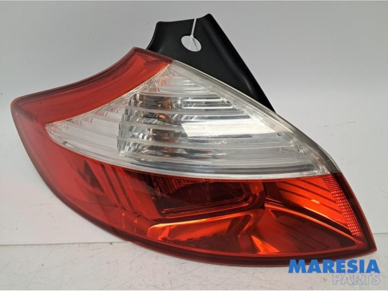 Renault - Megane - Feu arrière gauche