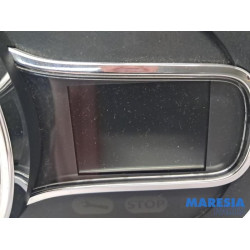 Renault - Megane - Instrument panel