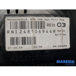 Renault - Megane - Instrument panel