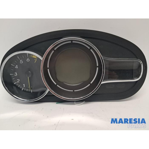Renault - Megane - Instrument panel