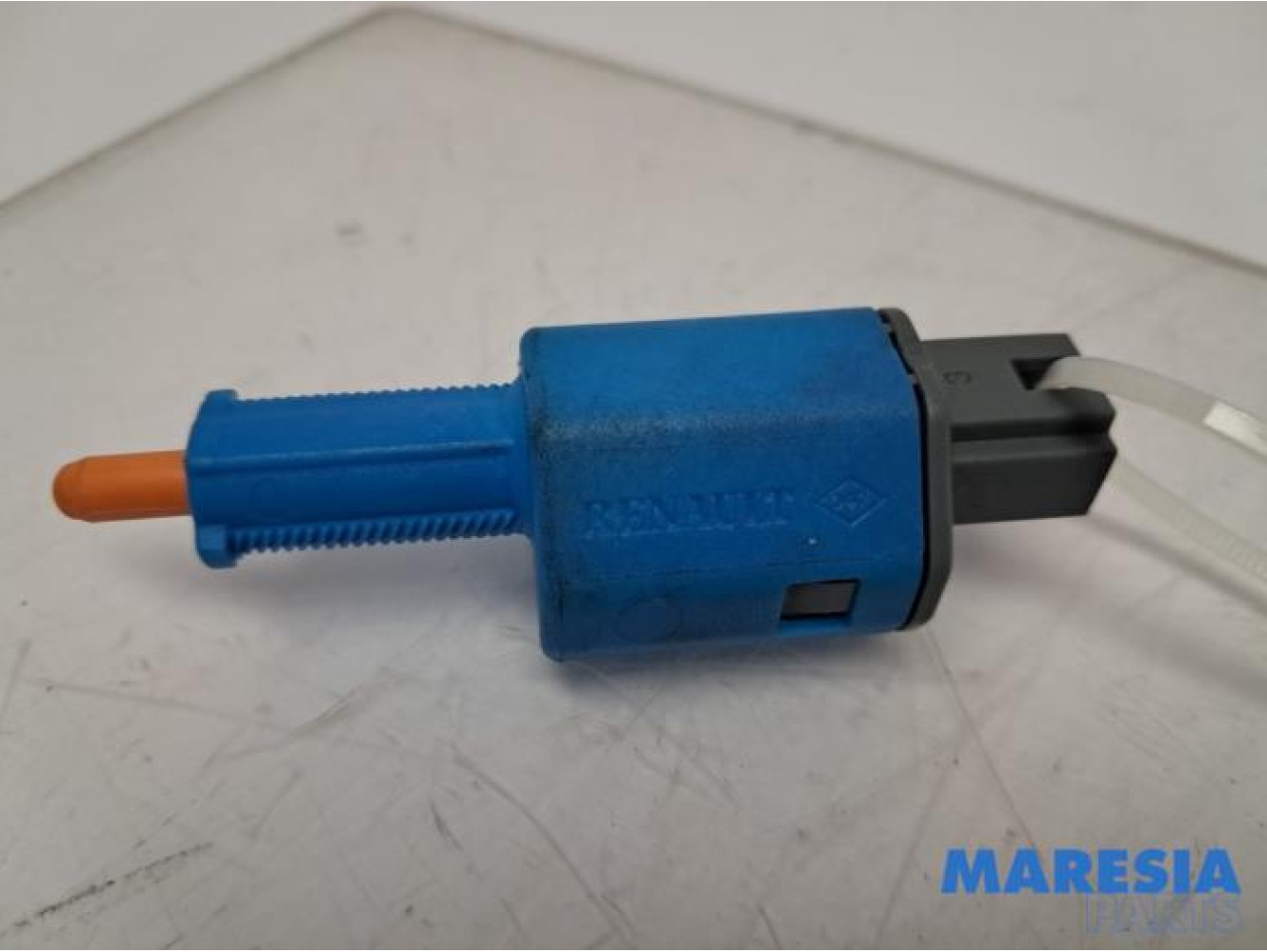 Renault - Megane - Clutch switch