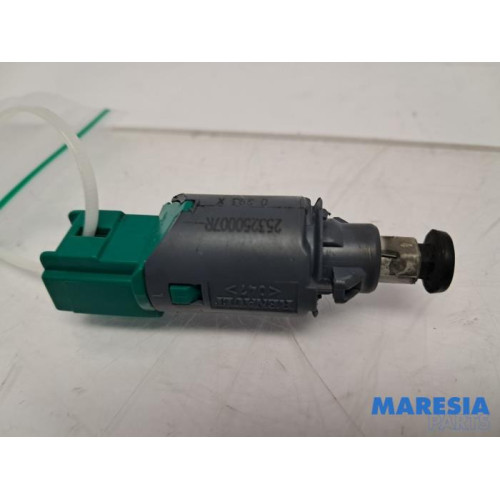 Renault - Megane - Remlicht Schakelaar