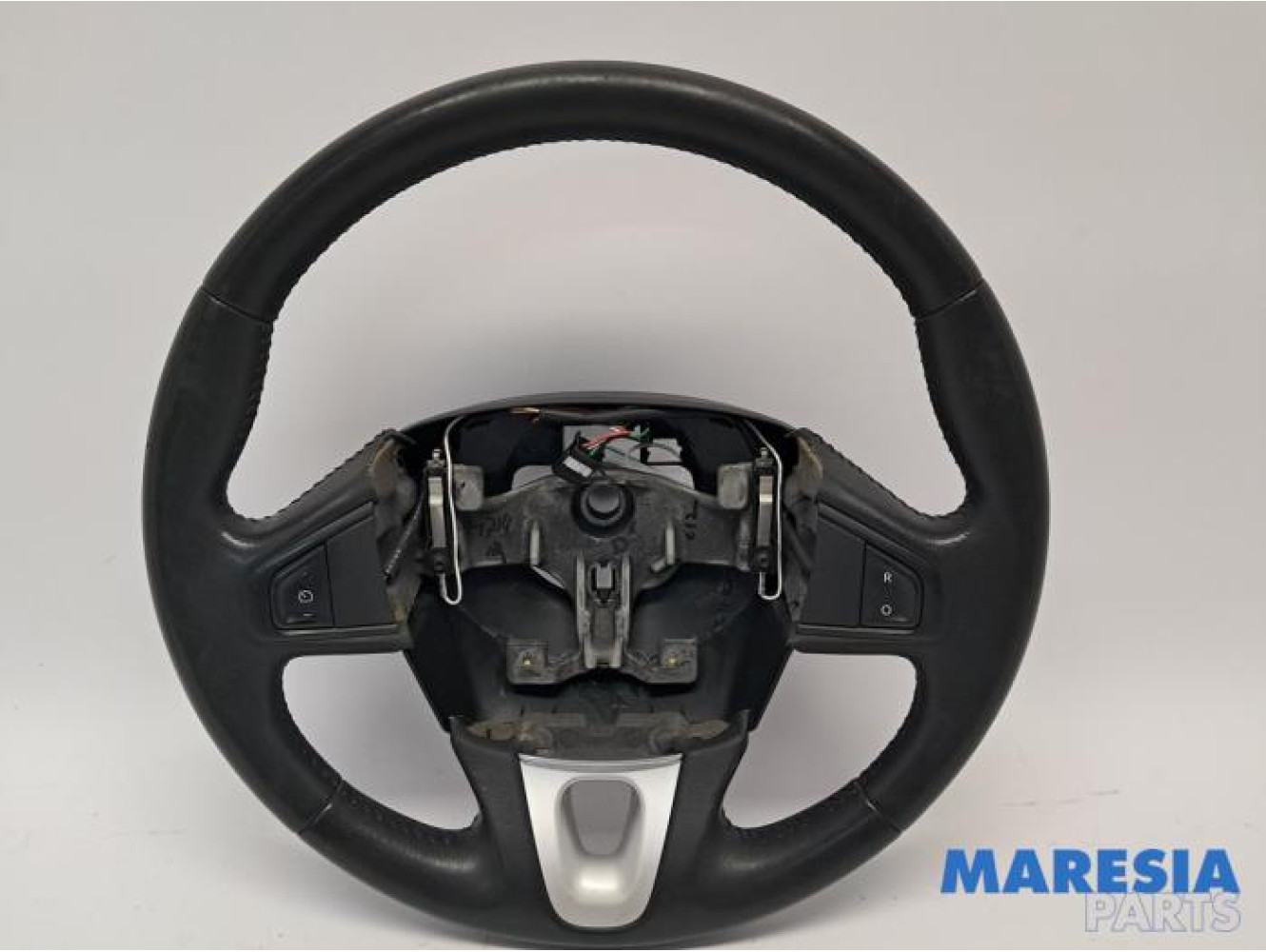 Renault - Megane - Steering wheel