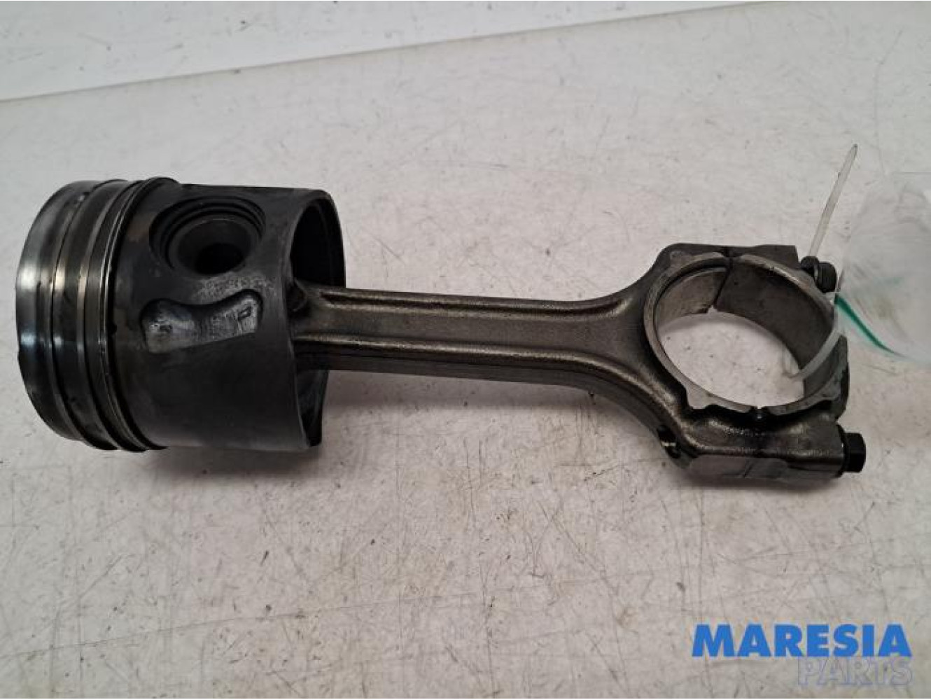 Fiat - Doblo - Connecting rod