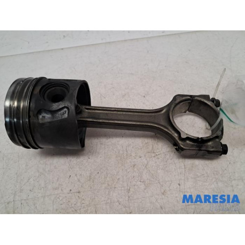 Fiat - Doblo - Pleuelstange