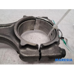 Fiat - Doblo - Connecting rod