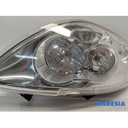 Renault - Master - Headlight, right