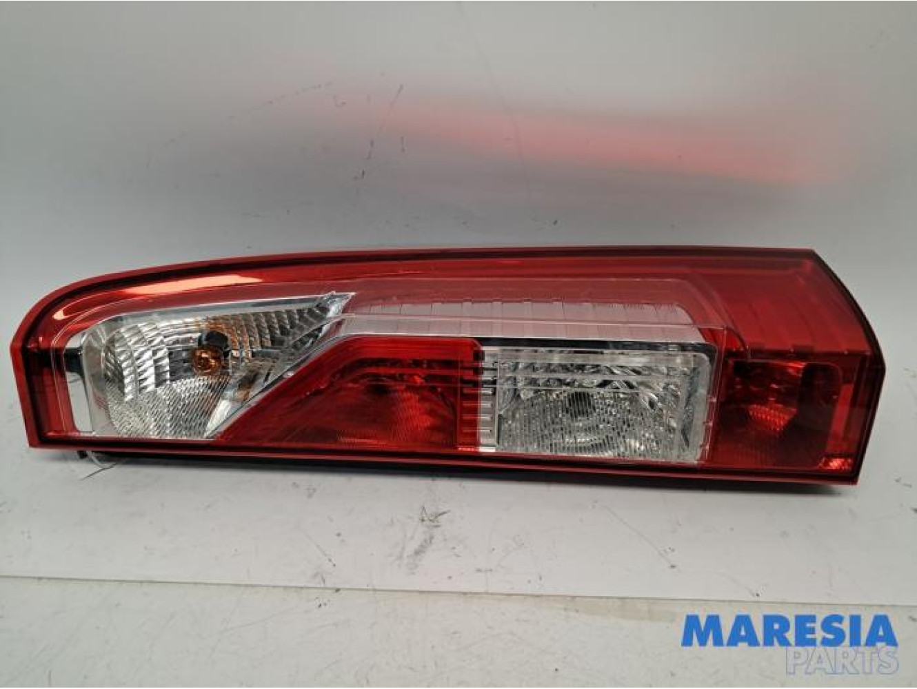 Renault - Master - Achterlicht rechts