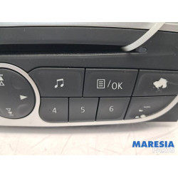 Renault - Megane - Radio CD player